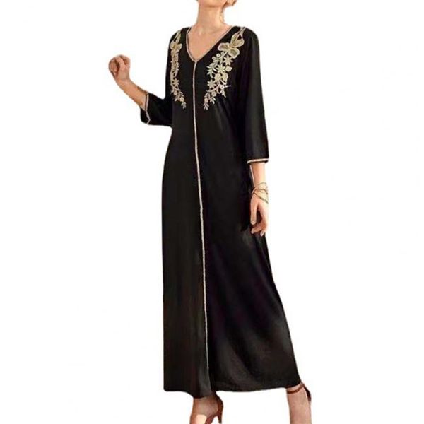 casual dresses 2021 elegant women dress v-neck three quarter sleeve black golden embroidery pair flower maxi plus size, Black;gray
casual dresses 2021 elegant women dress v-neck three quarter sleeve black golden embroidery pair flower maxi plus size, Black;gray