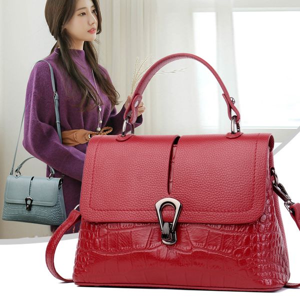 c-rocodile pattern fashion one shoulder women's 2021 new versatile small square head leather messenger handbag
c-rocodile pattern fashion one shoulder women's 2021 new versatile small square head leather messenger handbag