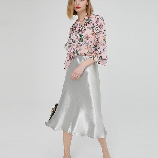skirts women satin silk skirt solid color midi ladies' fashionable elegant a-line shiny summer wear, Black
skirts women satin silk skirt solid color midi ladies' fashionable elegant a-line shiny summer wear, Black