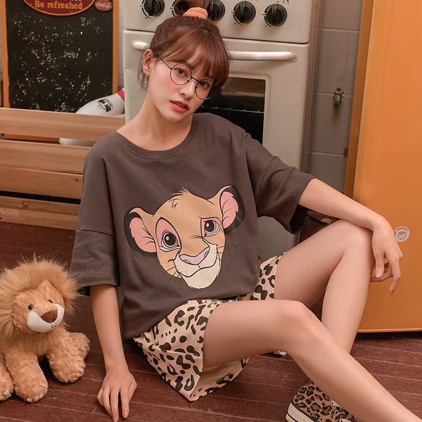 women's summer cotton pajamas large size 2-piece loose short sleeve shorts can be worn for leisure, Black;red
women's summer cotton pajamas large size 2-piece loose short sleeve shorts can be worn for leisure, Black;red