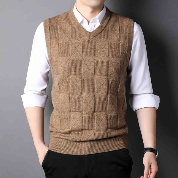 men's sweaters outono novo homem caqui v-neck malha colete negócios casual estilo clássico grosso sem mangas camisola masculino roupas, White;black
men's sweaters outono novo homem caqui v-neck malha colete negócios casual estilo clássico grosso sem mangas camisola masculino roupas, White;black