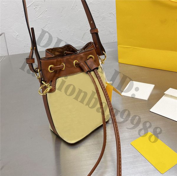 fashion brand mini bucket shape shoulder bags women string large capacity round handbags travel crossbody bag classic ladies embroidery smal
fashion brand mini bucket shape shoulder bags women string large capacity round handbags travel crossbody bag classic ladies embroidery smal