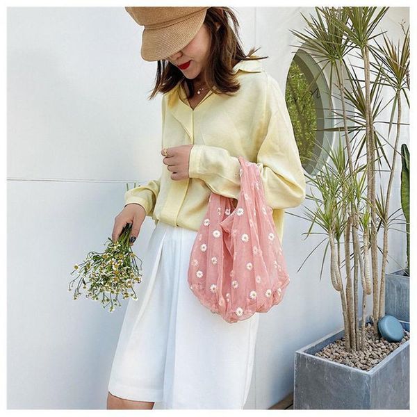 shopping bags small daisy totes bag reusable fruit storage handbag for women embroidery mesh net 2021
shopping bags small daisy totes bag reusable fruit storage handbag for women embroidery mesh net 2021