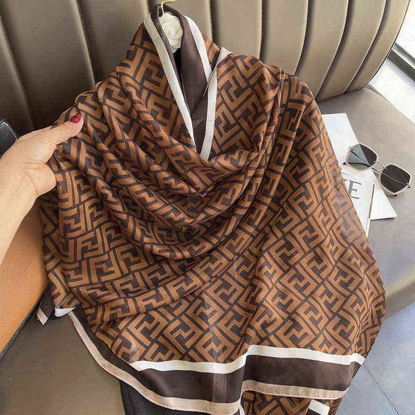 scarves wind burnt sugar color geometric back word pattern libo satin leisure busins silk large long scarf with shawl female, Blue;gray
scarves wind burnt sugar color geometric back word pattern libo satin leisure busins silk large long scarf with shawl female, Blue;gray