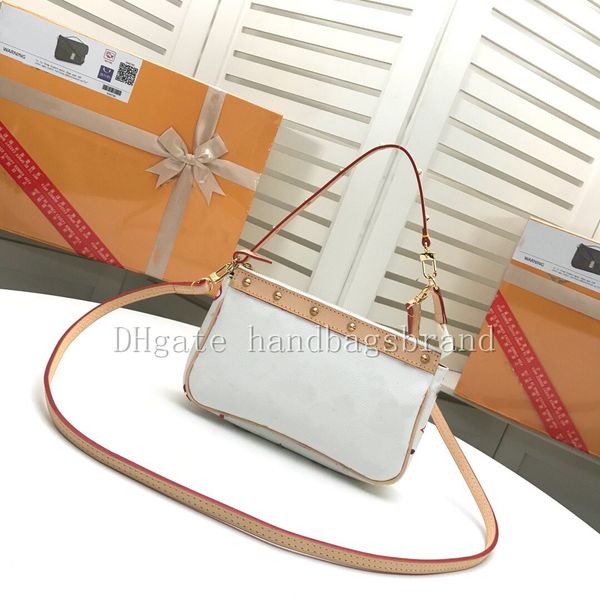 luxurys designers bags vintage handbags shoulder bag messenger pockets cosmetic bags crossbody bags mini bag
luxurys designers bags vintage handbags shoulder bag messenger pockets cosmetic bags crossbody bags mini bag
