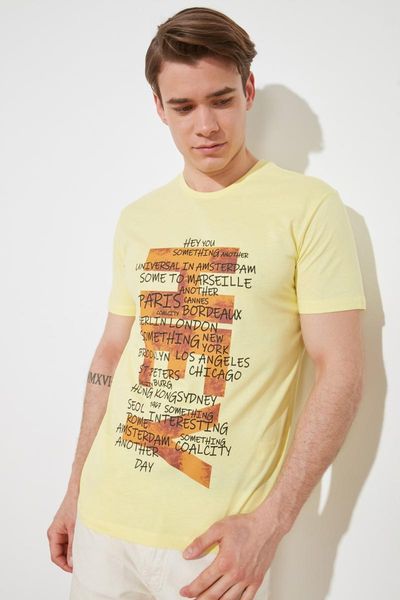 men's t-shirts trendyol men 's regular fit printed short-sleeve t-shirt tmnss21ts2828, White;black
men's t-shirts trendyol men 's regular fit printed short-sleeve t-shirt tmnss21ts2828, White;black