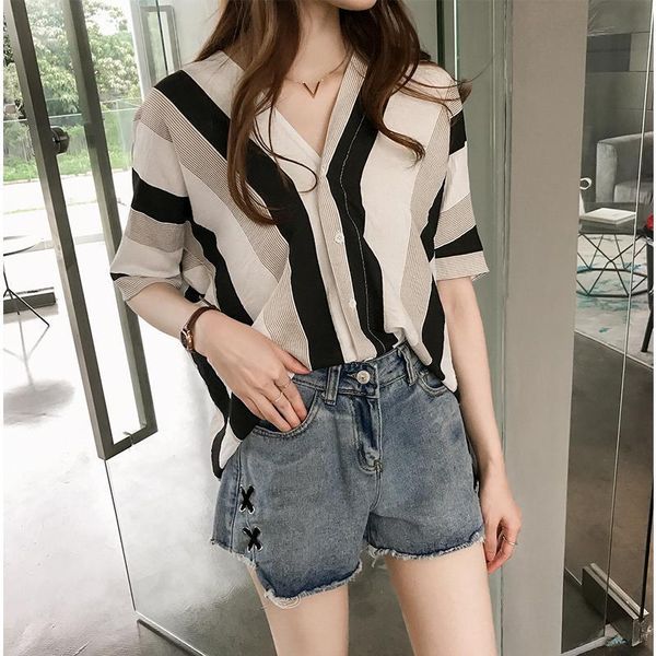 women's blouses & shirts 2021 summer clothes korean fashion loose plus size v-neck striped shirt women short sleeve blouse ladies blusa, White
women's blouses & shirts 2021 summer clothes korean fashion loose plus size v-neck striped shirt women short sleeve blouse ladies blusa, White