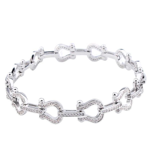 u-shaped bracelet with horseshoe buckle s925, 1:1 silver, fred , luxury, designer, fashion jewelry, hip hop, favorite, delivery, Golden;silver
u-shaped bracelet with horseshoe buckle s925, 1:1 silver, fred , luxury, designer, fashion jewelry, hip hop, favorite, delivery, Golden;silver