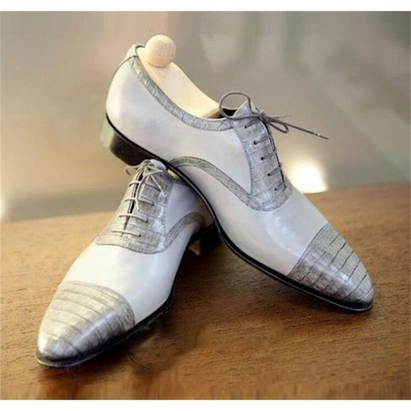 men pu leather fashion shoes low heel lace up dress brogue spring boots vintage classic male casual ap059 211102, Black
men pu leather fashion shoes low heel lace up dress brogue spring boots vintage classic male casual ap059 211102, Black