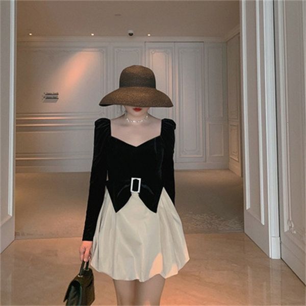 french princess pompous dress women's autumn 2021 design feeling hepburn wind closed waist bow, Black;gray
french princess pompous dress women's autumn 2021 design feeling hepburn wind closed waist bow, Black;gray