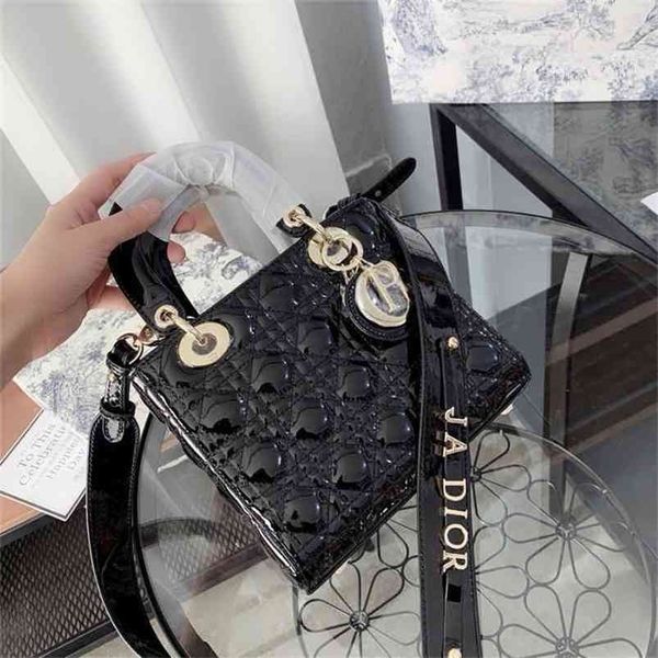 christian wholesale factory d casual fashionable h-held with small fragrance and patent leather designer handbag bags 8k5b
christian wholesale factory d casual fashionable h-held with small fragrance and patent leather designer handbag bags 8k5b