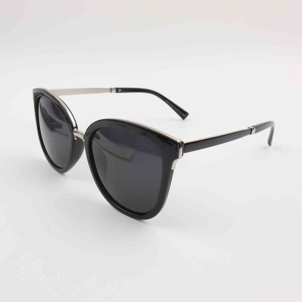 uv400 sunglass polarized pc women men plastic sun glass selling classic sunglass models, White;black
uv400 sunglass polarized pc women men plastic sun glass selling classic sunglass models, White;black