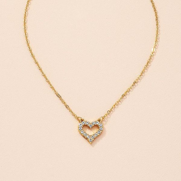 chokers fashion gold color shiny rhinestone hollow love heart pendant metal necklace for women girls simple chain jewelry gifts, Golden;silver
chokers fashion gold color shiny rhinestone hollow love heart pendant metal necklace for women girls simple chain jewelry gifts, Golden;silver