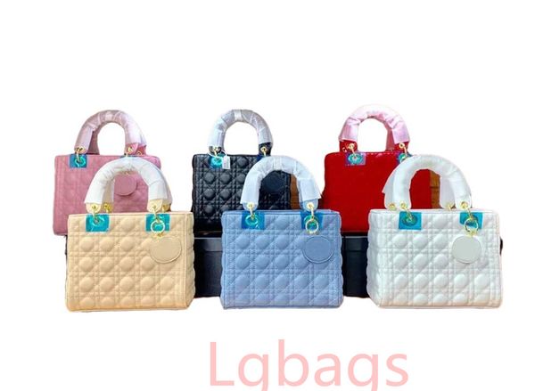 designer crocodile pattern mini princess bag genuine leather handbags shoulder messengerbags chain bags small squarebag
designer crocodile pattern mini princess bag genuine leather handbags shoulder messengerbags chain bags small squarebag