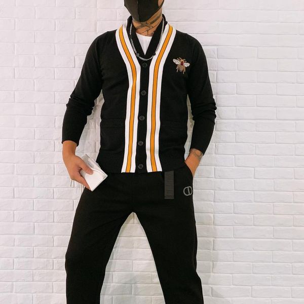 autumn and winter men's knitted cardigan sweater fashion brand embroidery british style sweaters, White;black
autumn and winter men's knitted cardigan sweater fashion brand embroidery british style sweaters, White;black