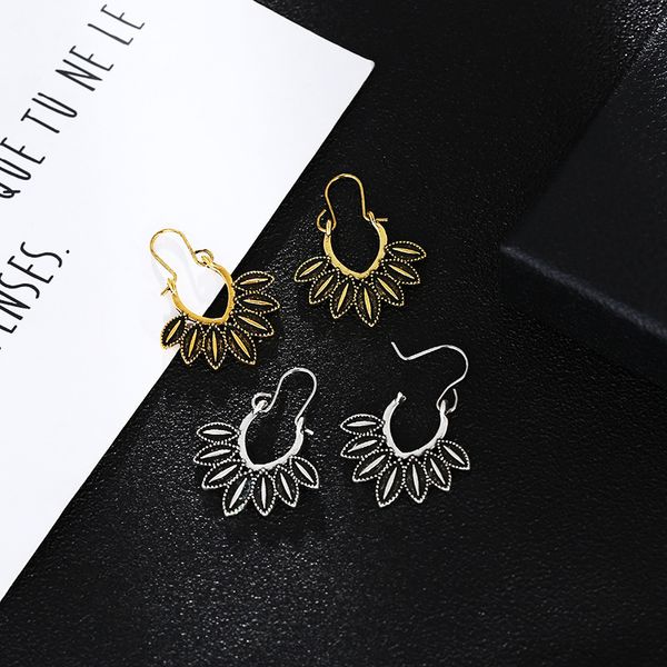 bohemian style women's wispy flower alloy ear hook earrings flower basket buckle earrings accessories, Silver
bohemian style women's wispy flower alloy ear hook earrings flower basket buckle earrings accessories, Silver