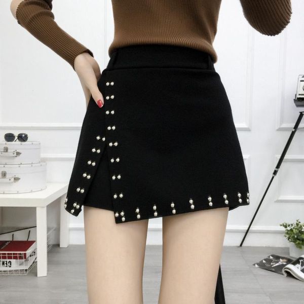 large size women's wool woolen rivet shorts skirts high waist a wide leg wear bottoming, White;black
large size women's wool woolen rivet shorts skirts high waist a wide leg wear bottoming, White;black