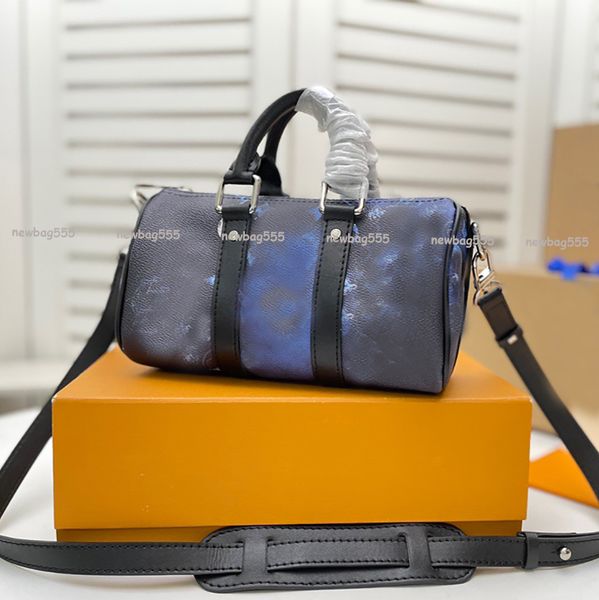 2021-22 fashion desingers men crossbody bag iconic city keepall xs real leather handbag pillow shoulder bags travelling purse zipper closure
2021-22 fashion desingers men crossbody bag iconic city keepall xs real leather handbag pillow shoulder bags travelling purse zipper closure