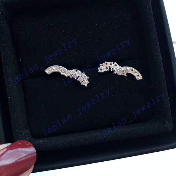 stud designer earrings classic double letter logo inlaid diamond exquisite small 925 silver needle with box l0-c28, Golden;silver
stud designer earrings classic double letter logo inlaid diamond exquisite small 925 silver needle with box l0-c28, Golden;silver