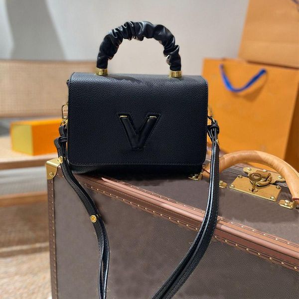 women luxurys designer shoulder strap bags twist candy color cross body handbag fashion tote coin purse
women luxurys designer shoulder strap bags twist candy color cross body handbag fashion tote coin purse