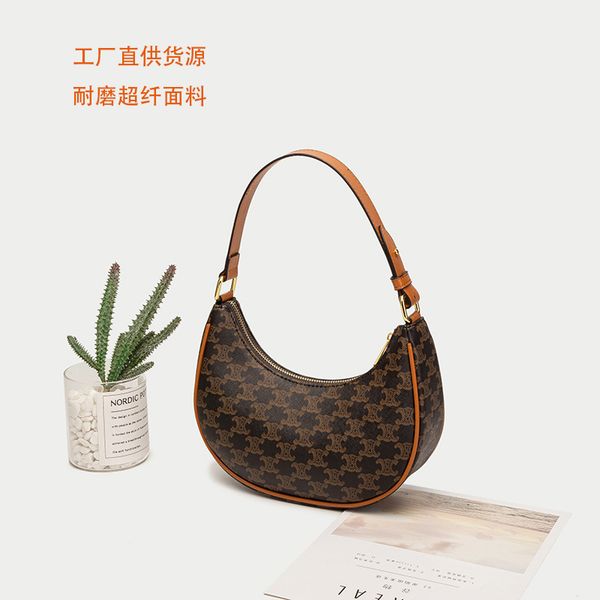luxury handbags 2021 new triumphal underarm moon bag fashion old flower single shoulder french stick bag y68a
luxury handbags 2021 new triumphal underarm moon bag fashion old flower single shoulder french stick bag y68a