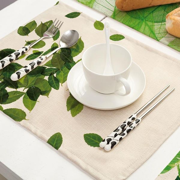 table runner green leaves pattern placemat home decoration accessories for western pad insulation dining mat bowls coasters
table runner green leaves pattern placemat home decoration accessories for western pad insulation dining mat bowls coasters