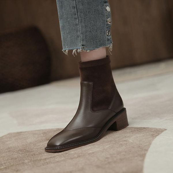 boots leisure high cowhide black short women's couple solid color square head shoes
boots leisure high cowhide black short women's couple solid color square head shoes