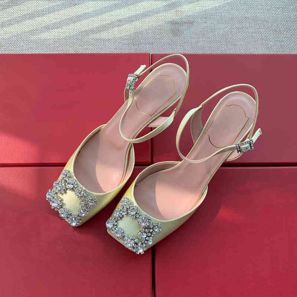 dress shoes designer women's luxury high-heeled fancy diamond buckle sandals party wedding fashion outdoor shoes 35-39, Black
dress shoes designer women's luxury high-heeled fancy diamond buckle sandals party wedding fashion outdoor shoes 35-39, Black