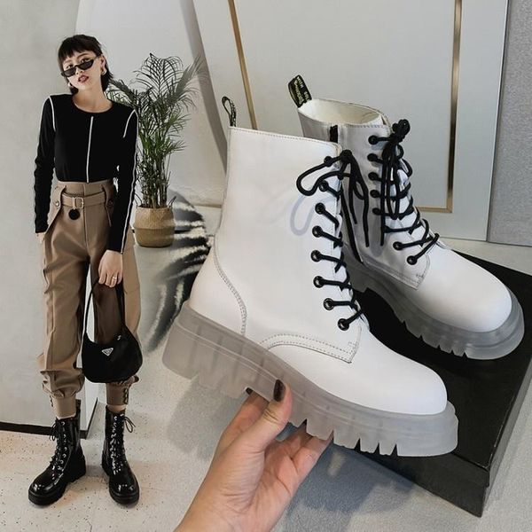 boots women's trend in autumn 2021 middle heel side zipper layer cowhide transparent rubber thick, Black
boots women's trend in autumn 2021 middle heel side zipper layer cowhide transparent rubber thick, Black