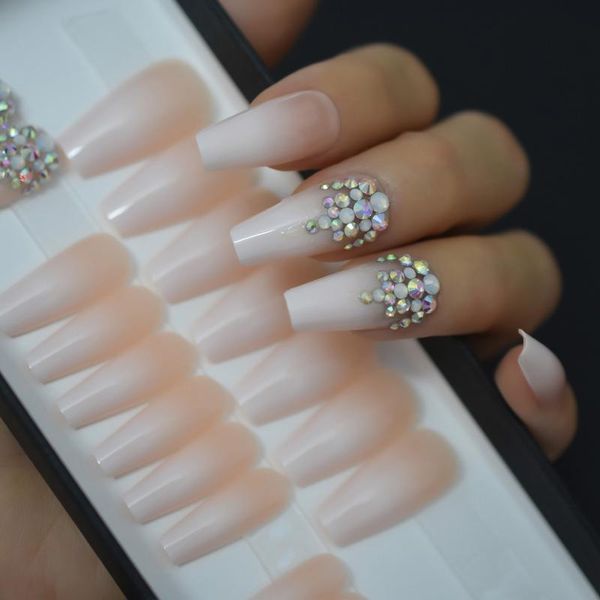 false nails ombre peach nude french fake coffin glossy artificial press on full cover fingernails tips custom logo box, Red;gold
false nails ombre peach nude french fake coffin glossy artificial press on full cover fingernails tips custom logo box, Red;gold