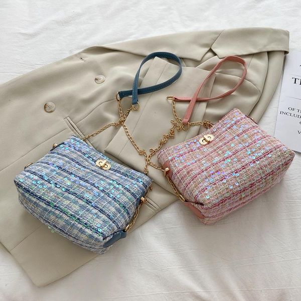 cross body women's bag autumn winter small grid 2021 line fashion chain shoulder messenger bags for women
cross body women's bag autumn winter small grid 2021 line fashion chain shoulder messenger bags for women