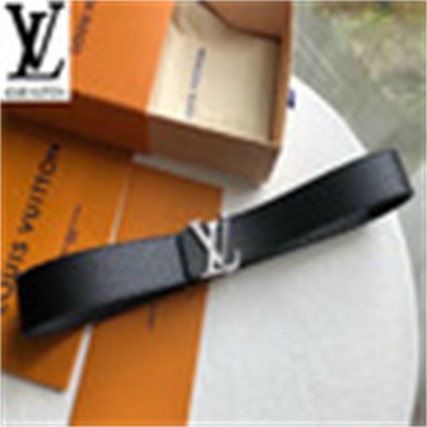 brand designer luxury belt silver buckle black water ripple authentic official mens belts for men women belt with box
brand designer luxury belt silver buckle black water ripple authentic official mens belts for men women belt with box