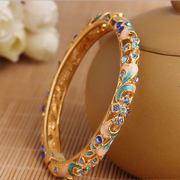 women's fashion cloisonne korean version hollowed out diamond plated jewelry gift court style retro bracelet, Black
women's fashion cloisonne korean version hollowed out diamond plated jewelry gift court style retro bracelet, Black
