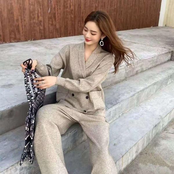 women's two piece pants women 2021 autumn winter oversized cardigan sweater tracksuits female knitted coats + wide leg pieces sets i77, White
women's two piece pants women 2021 autumn winter oversized cardigan sweater tracksuits female knitted coats + wide leg pieces sets i77, White
