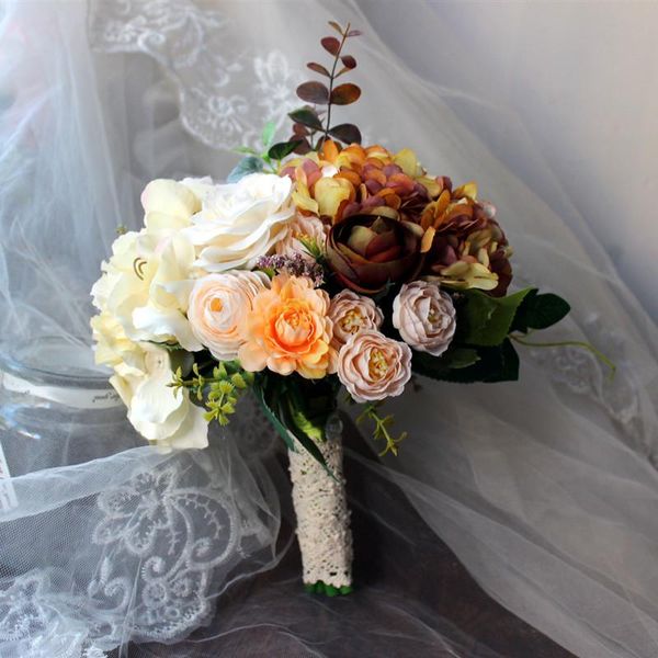 wedding flowers whitney brown poney bridal bouquet champange roses bunch of on table ramo de novia boda
wedding flowers whitney brown poney bridal bouquet champange roses bunch of on table ramo de novia boda