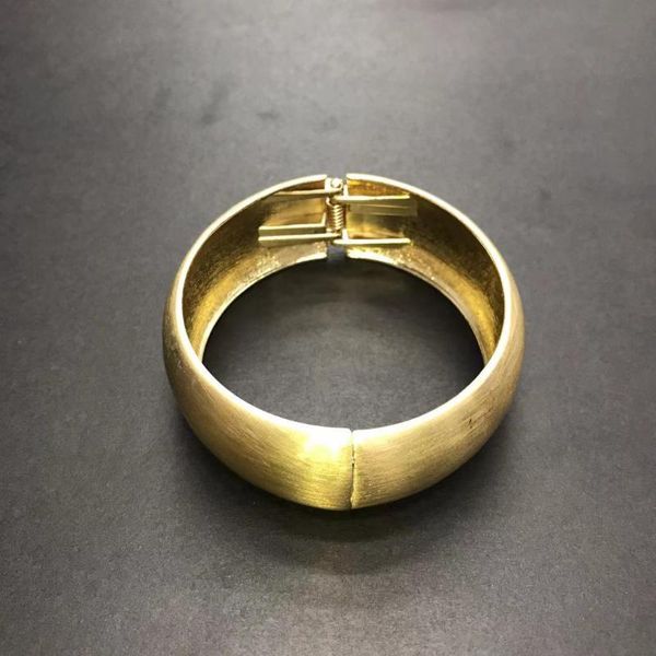 bangle wide frosted bangles minimalist gold color bracelets for women accessories fashion jewellery 2021, Black
bangle wide frosted bangles minimalist gold color bracelets for women accessories fashion jewellery 2021, Black
