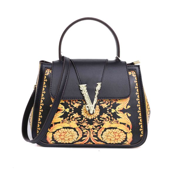 famous digner brand bags women pu leather handbags 2021 xury ladi hand purse fashion shoulder
famous digner brand bags women pu leather handbags 2021 xury ladi hand purse fashion shoulder