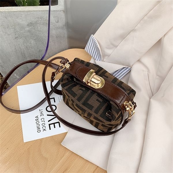 mini handbag new fashion single shoulder diagonal advanced boston women's pillow purses
mini handbag new fashion single shoulder diagonal advanced boston women's pillow purses
