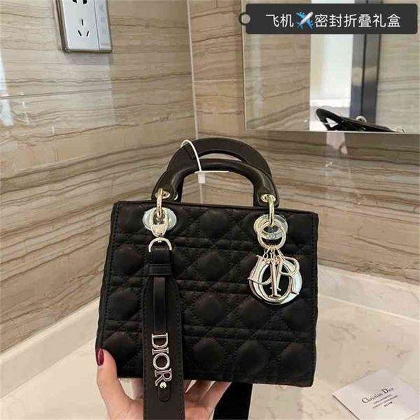 christian fashionable an casual han-hel messenger b uy esigners yw designer handbag bags m3py
christian fashionable an casual han-hel messenger b uy esigners yw designer handbag bags m3py