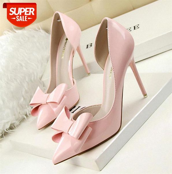 638-3 korean version of sweet high-heeled shoes stiletto shallow mouth pointy hollow patent leather bow women's single #y70h
638-3 korean version of sweet high-heeled shoes stiletto shallow mouth pointy hollow patent leather bow women's single #y70h