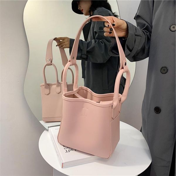 fashion trend design messenger female 2021 one-shoulder small red net popular bag new texture portable bucket usjrp
fashion trend design messenger female 2021 one-shoulder small red net popular bag new texture portable bucket usjrp