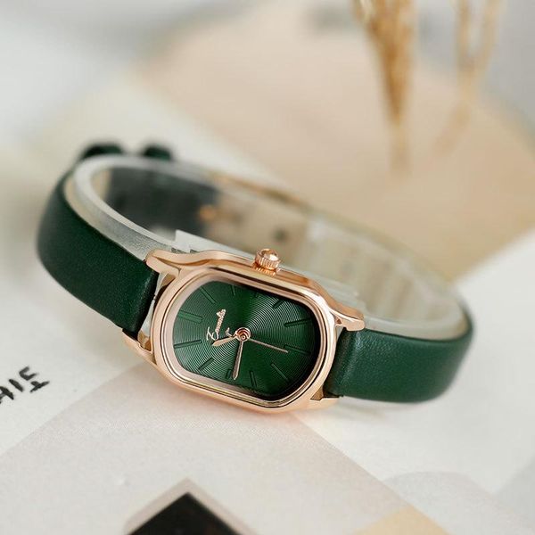 watch oval female custom logo women's retro style casual simple belt wristwatches, Slivery;brown
watch oval female custom logo women's retro style casual simple belt wristwatches, Slivery;brown
