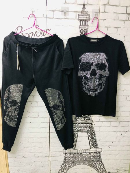 summer diamond design mens sets (tshirt+pants) contrast color zipper short sleeve plus asian size 3xl elastic waist sport man sets, White;black
summer diamond design mens sets (tshirt+pants) contrast color zipper short sleeve plus asian size 3xl elastic waist sport man sets, White;black