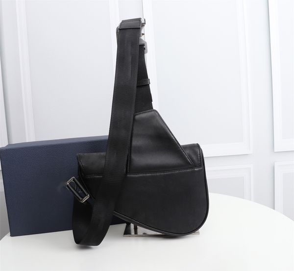 fashion handbag lady saddle bags cross body bag messenger handbags withs letters genuine leather crossbody shoulder saddles bagss with box
fashion handbag lady saddle bags cross body bag messenger handbags withs letters genuine leather crossbody shoulder saddles bagss with box