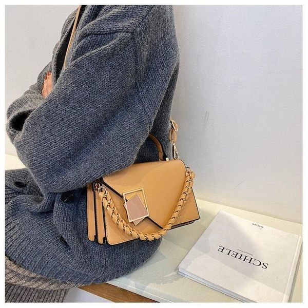 trendy fashion texture shoulder bag ladies western style portable messenger female purses and handbags bags
trendy fashion texture shoulder bag ladies western style portable messenger female purses and handbags bags