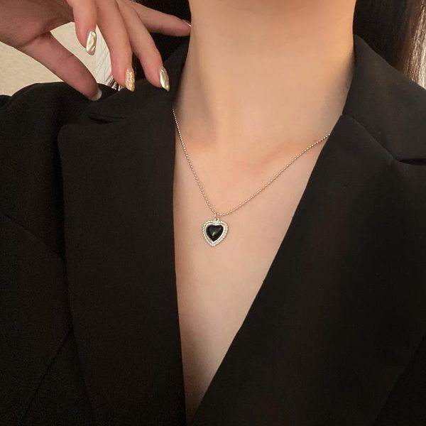 chains 2021 fashionable black love necklace women's fashion simple personality collarbone chain pendants for lovers, Silver
chains 2021 fashionable black love necklace women's fashion simple personality collarbone chain pendants for lovers, Silver