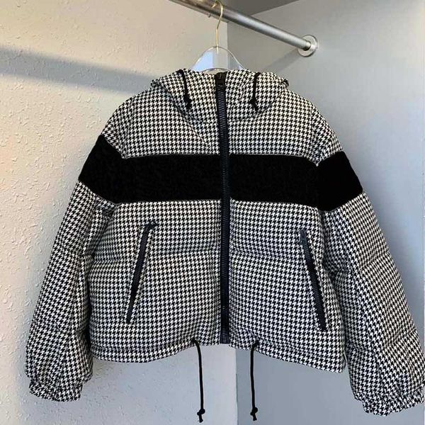 21fw women's down coat parkas casual jacket parkas houndstooth windbreaker novelty women clothing warm jackets zipper thick, Black
21fw women's down coat parkas casual jacket parkas houndstooth windbreaker novelty women clothing warm jackets zipper thick, Black