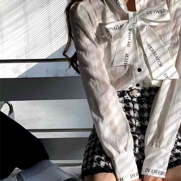 french style restoring ancient ways ribbon bow blouse female temperament of early spring white shirt long sleeve lace 210520
french style restoring ancient ways ribbon bow blouse female temperament of early spring white shirt long sleeve lace 210520