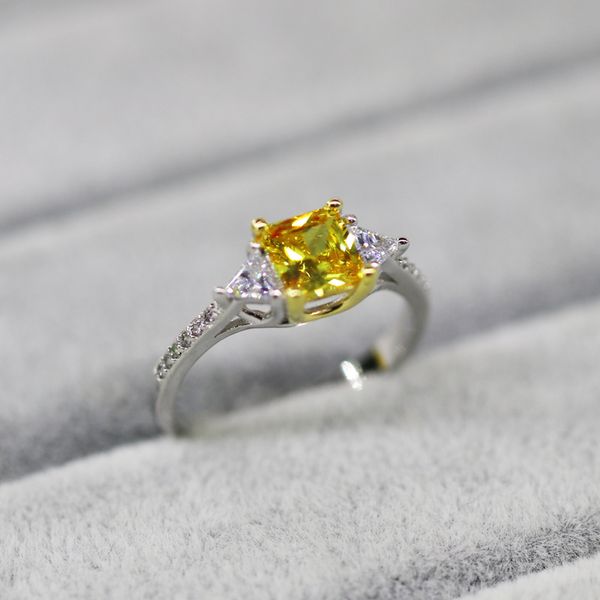 women beautiful square yellow cz zircon white gold filled wedding engagement band promise ring gift ring sz5-11, Silver
women beautiful square yellow cz zircon white gold filled wedding engagement band promise ring gift ring sz5-11, Silver