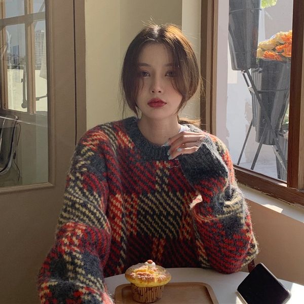 round neck large women's loose autumn winter 2021 new qianniao lattice medium and long bottomed sweater, White;black
round neck large women's loose autumn winter 2021 new qianniao lattice medium and long bottomed sweater, White;black